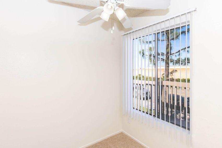 2944 E Frontera St - Photo 4 of 15