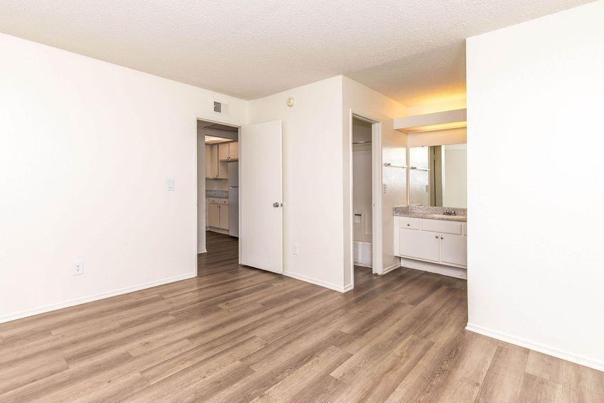 2944 E Frontera St - Photo 2 of 14