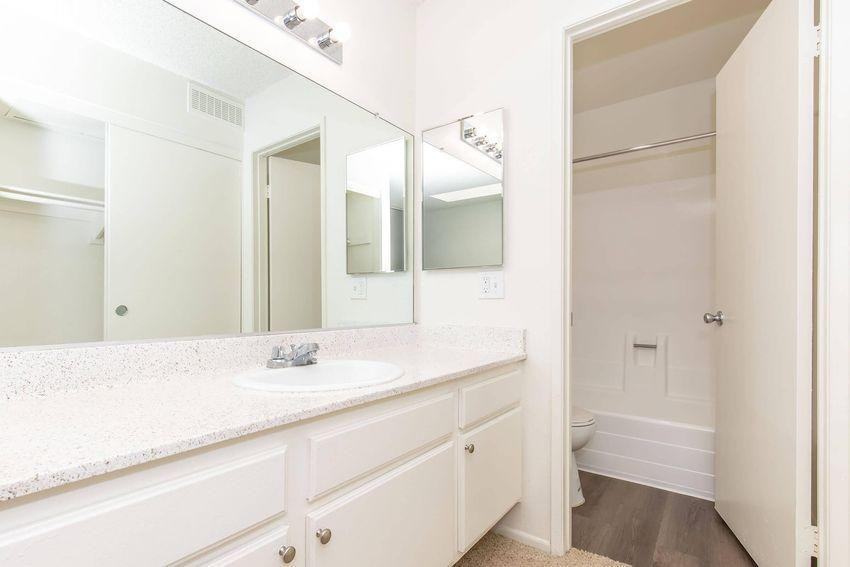 2944 E Frontera St - Photo 6 of 15