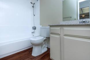 301 W Vineyard Ave - Photo 1 of 1