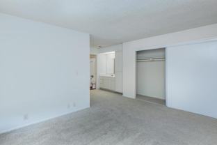 301 W Vineyard Ave - Photo 1 of 1