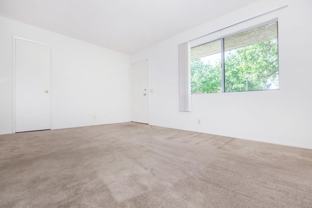 301 W Vineyard Ave - Photo 1 of 1