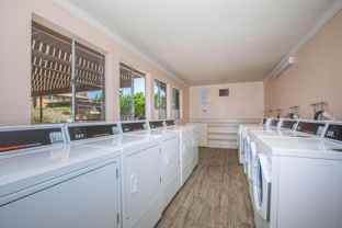 301 W Vineyard Ave - Photo 1 of 1