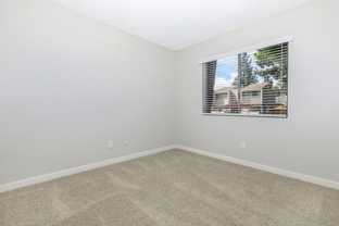 825 Tamarack Ave - Photo 1 of 1