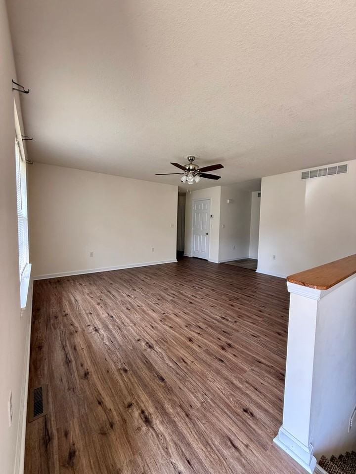 1485-MF2-E3 - Photo 2 of 18