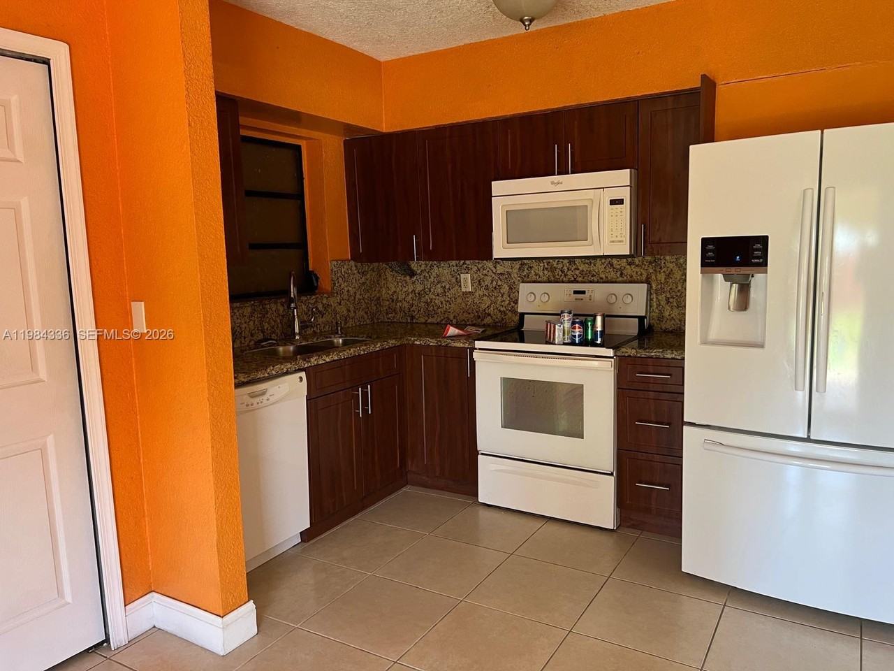 12135 Southwest 182nd Terrace #12135 - Photo 4 of 10