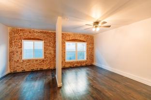 Larchmont Villas - Photo 1 of 1