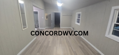 207 Burch St - Photo 4 of 14