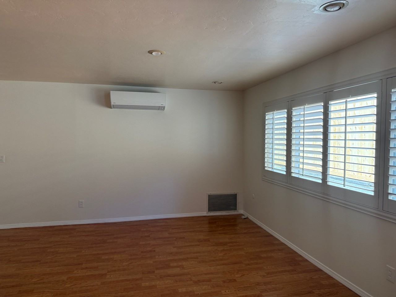 2155 Montclair St #1 - Photo 7 of 18