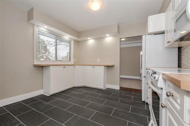 46460 Brooks Avenue - Photo 3 of 18