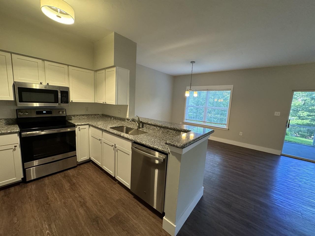 10000 Sw 52nd Ave #V139 - Photo 4 of 15