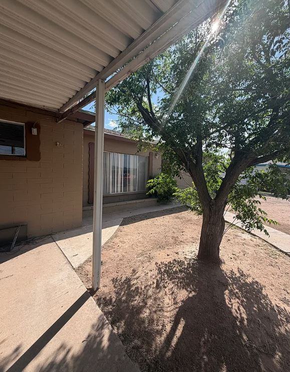 909 W Milton St #1 - Photo 2 of 17