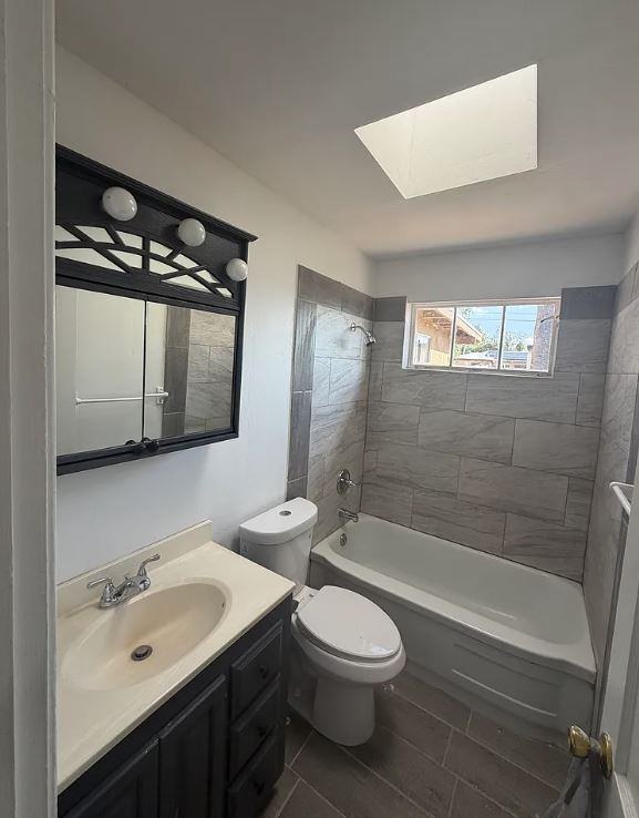 909 W Milton St #1 - Photo 7 of 17