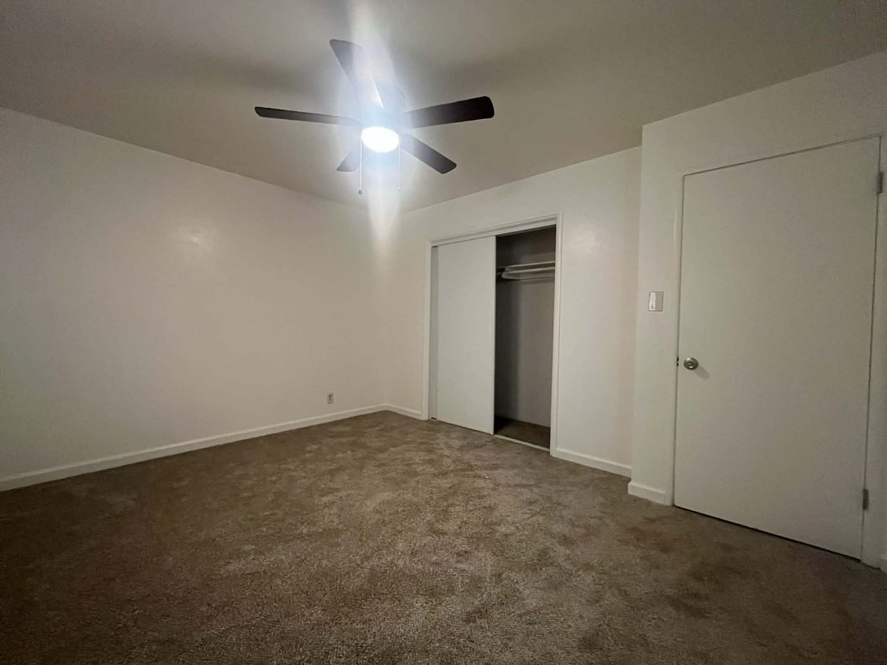 480 W Iona Ave #1 - Photo 4 of 13