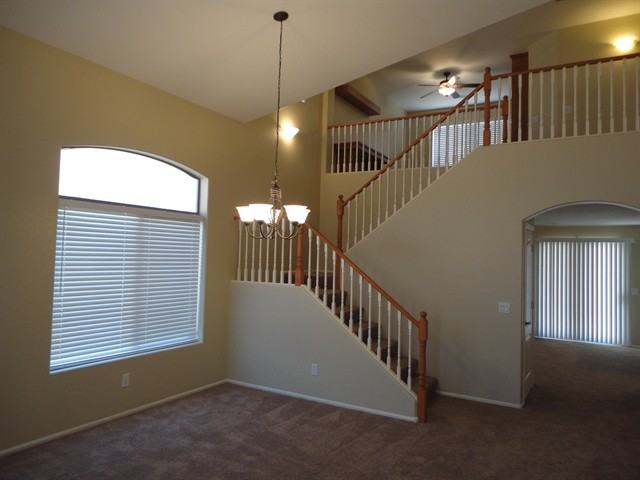 8409 S 50th Ln - Photo 3 of 18