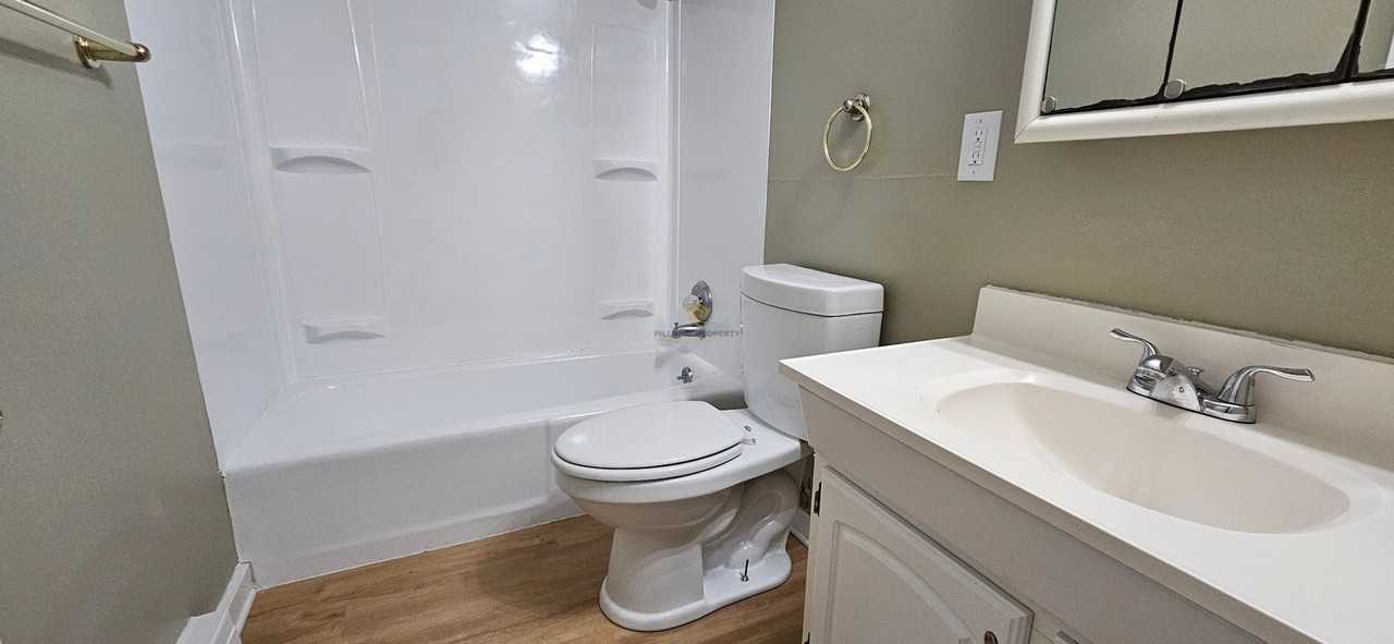 Georgetown Apartments - Photo 3 of 9