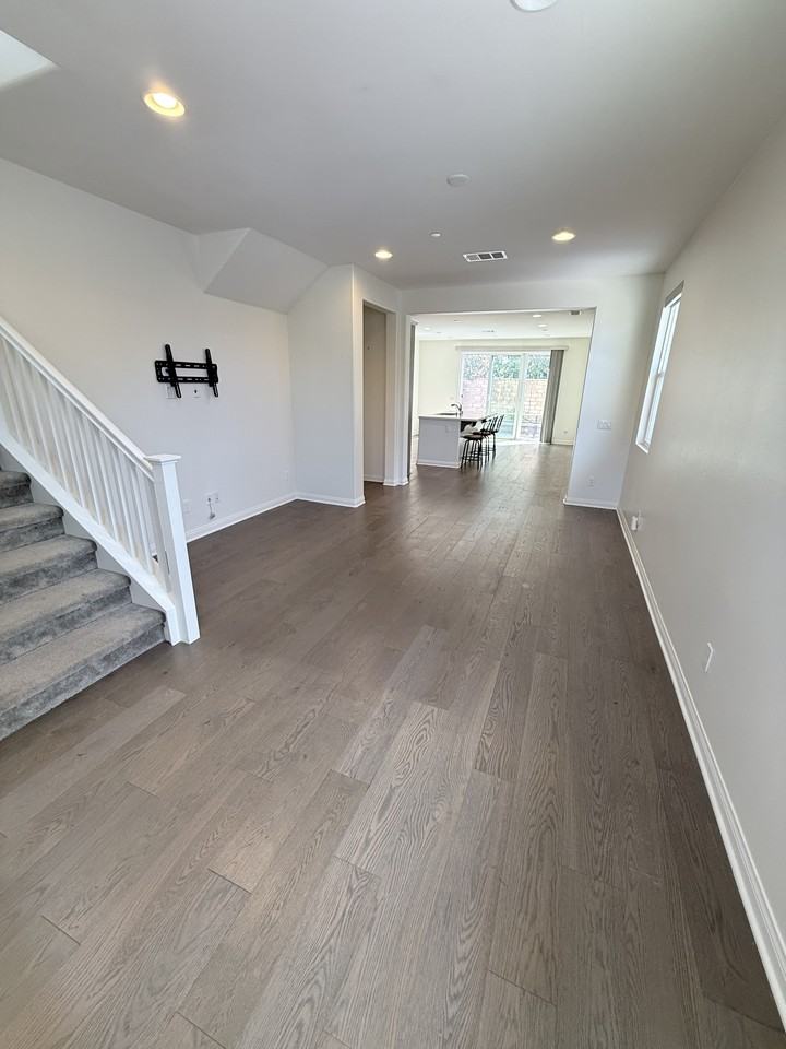 672 Sage Brook Ct #1 - Photo 2 of 32