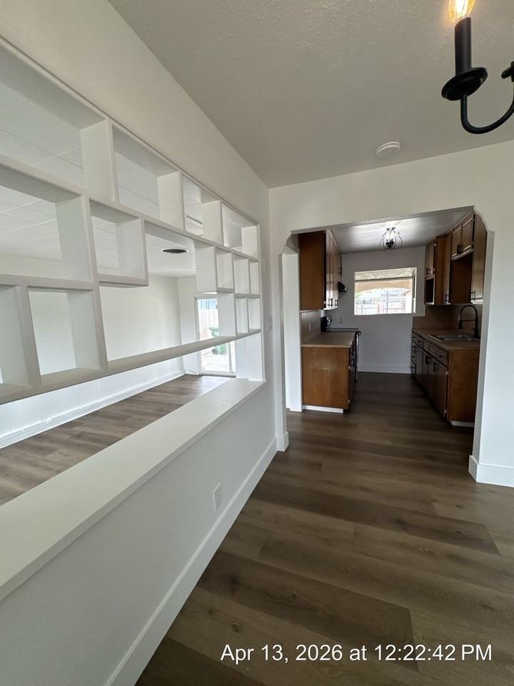 786 E North Way - Photo 5 of 23