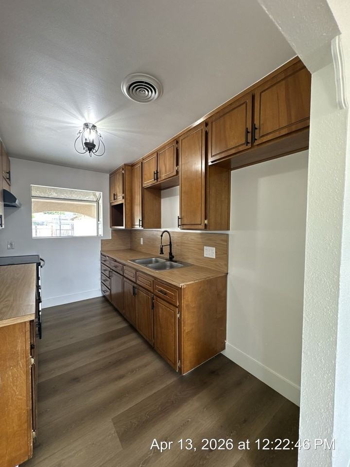 786 E North Way - Photo 6 of 23