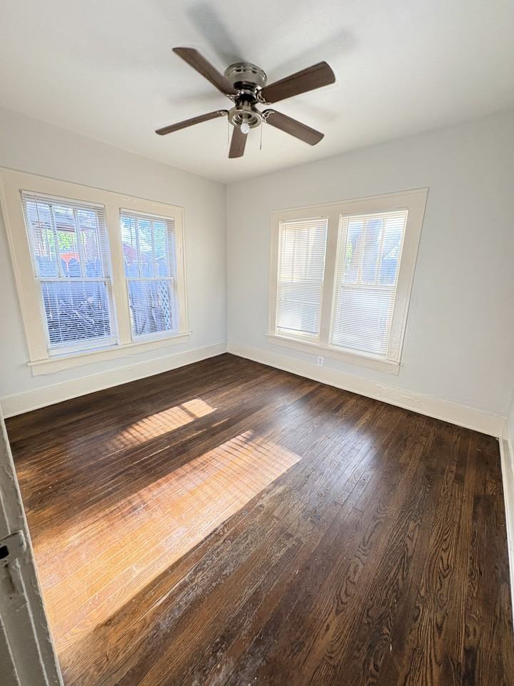 711 Baylor St #1 - Photo 2 of 8