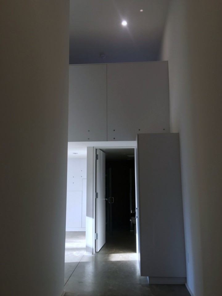 1201 N Francis Ave - Photo 2 of 49