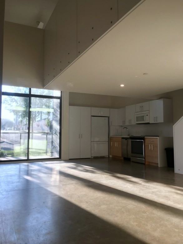 1201 N Francis Ave - Photo 3 of 49