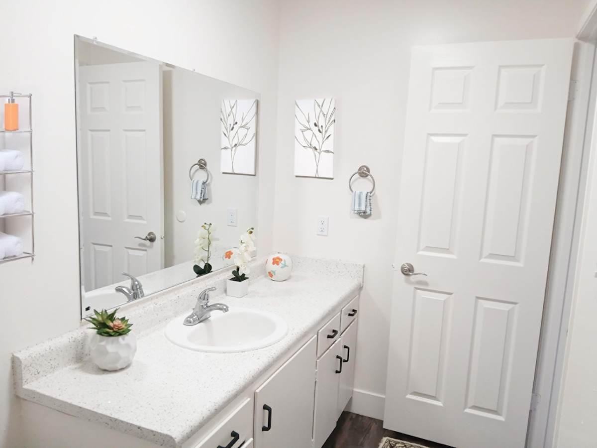 14575 Bancroft Ave - Photo 3 of 9