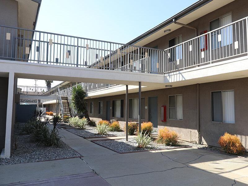 4640 Arden Way - Photo 3 of 26