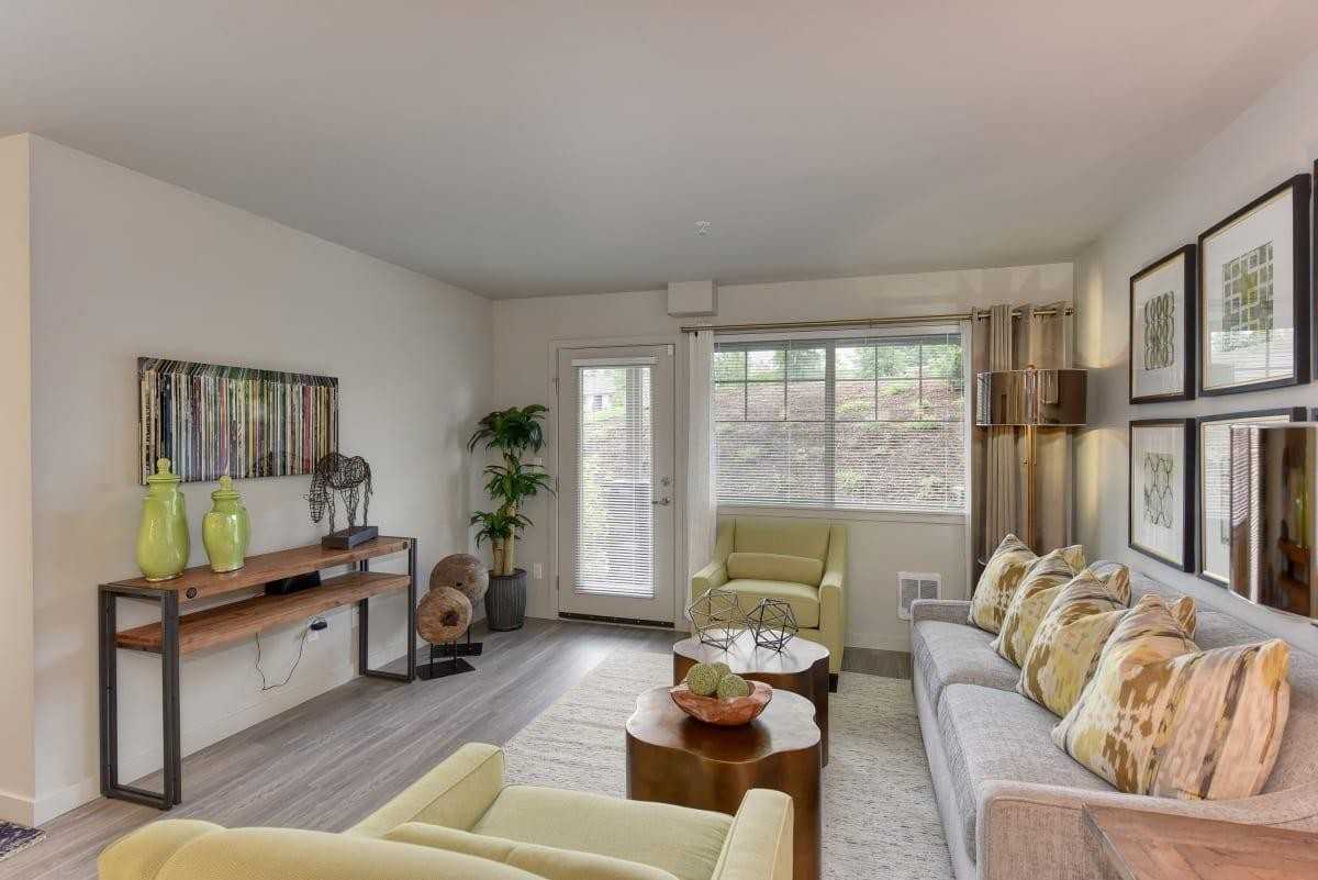 10930 Se 172nd St - Photo 4 of 40