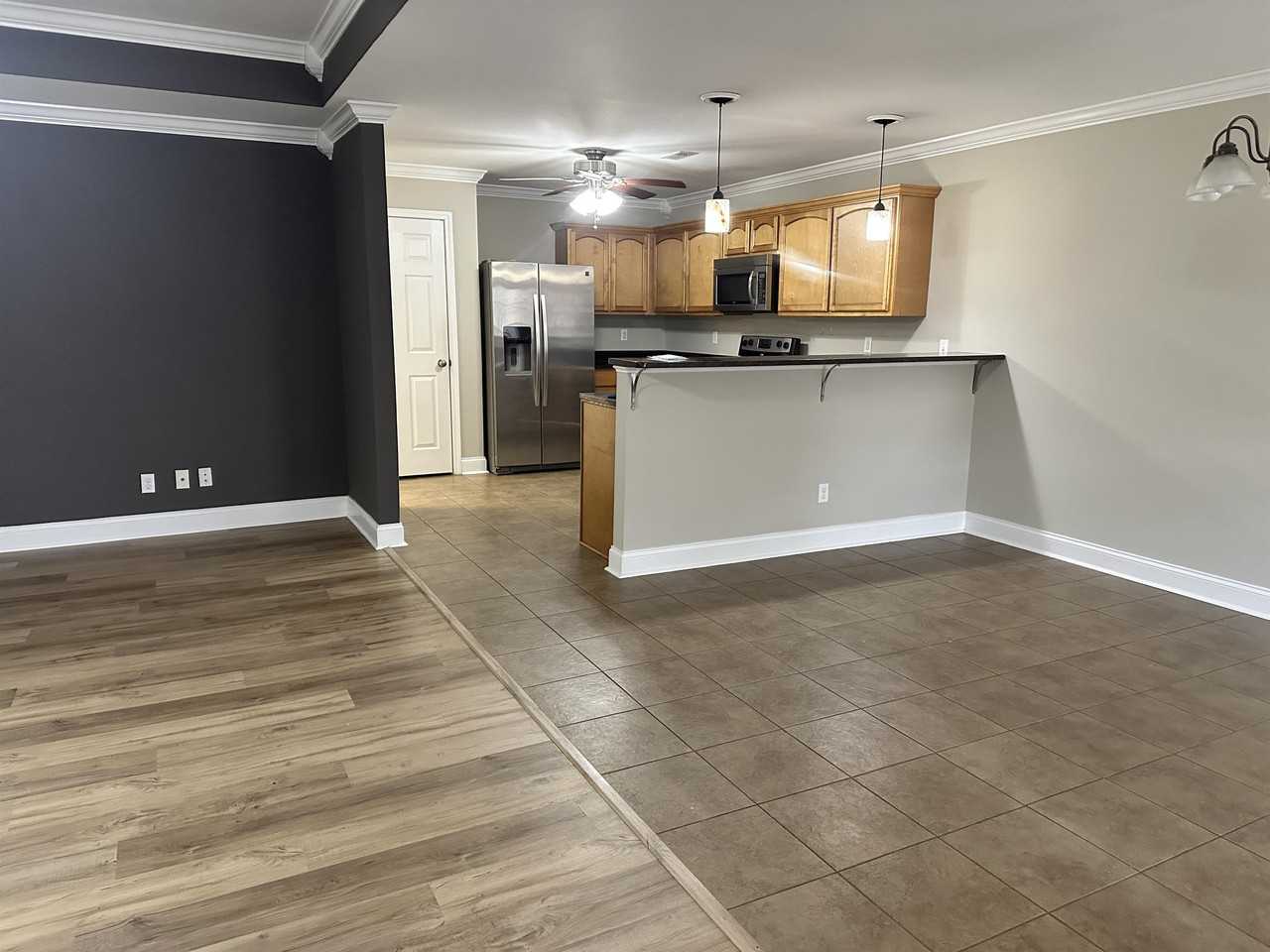 916 Thunder Creek Dr #1 - Photo 4 of 17