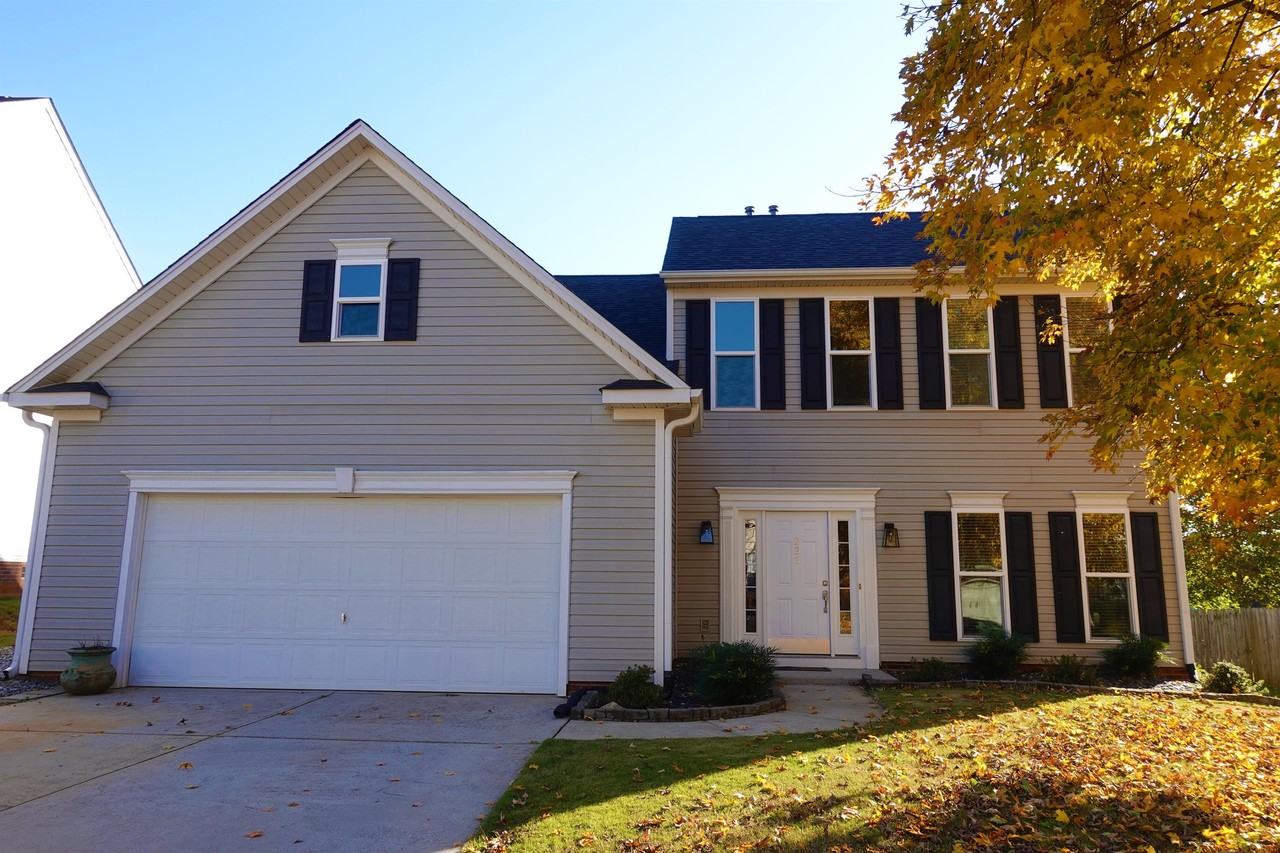 233 Highgate Cir #1 - Photo 2 of 33