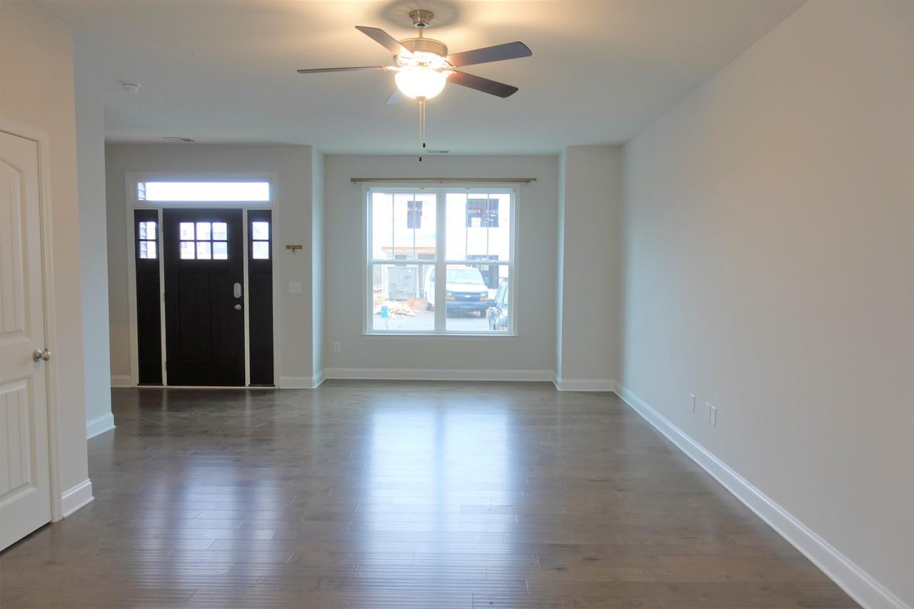 124 Creekland Way #1 - Photo 6 of 27