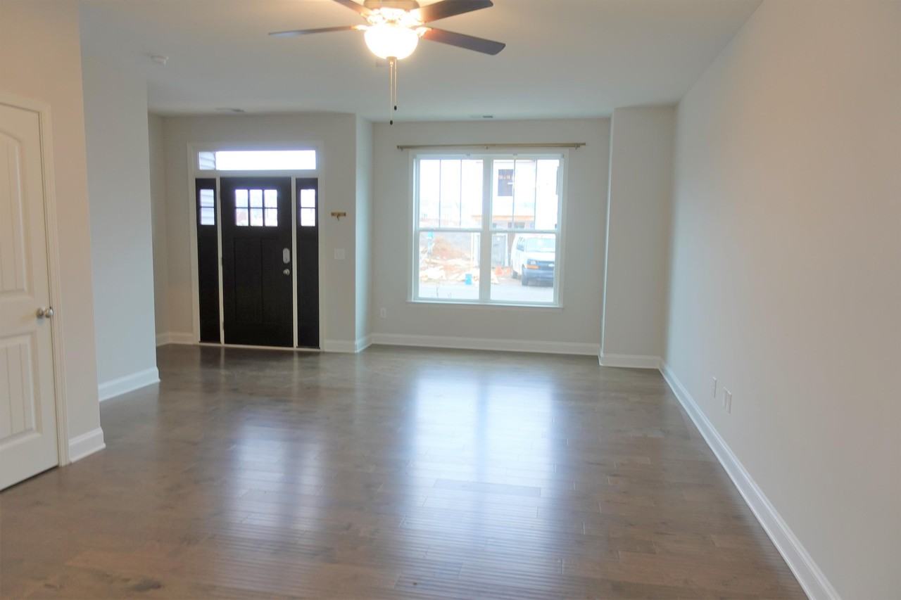 124 Creekland Way #1 - Photo 7 of 27