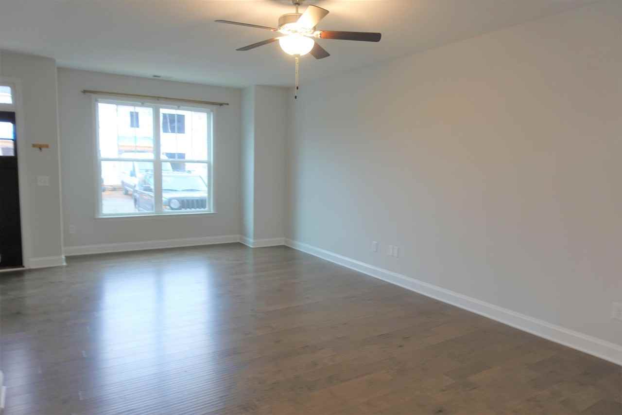 124 Creekland Way #1 - Photo 5 of 24