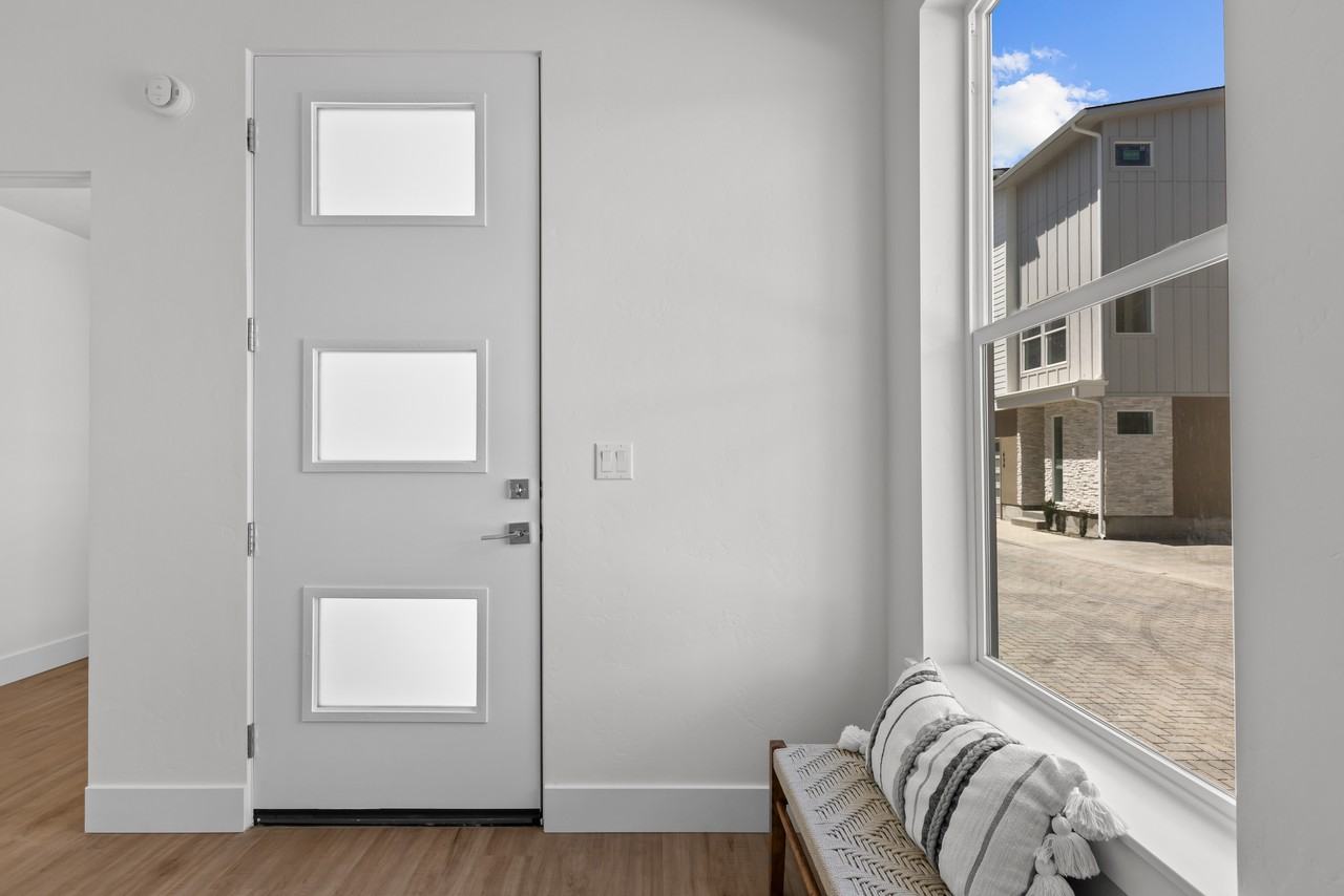 495 E Violets Cove Ln #1 - Photo 2 of 34