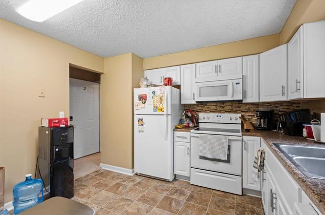 16947 Garcia Way W #2 - Photo 4 of 17