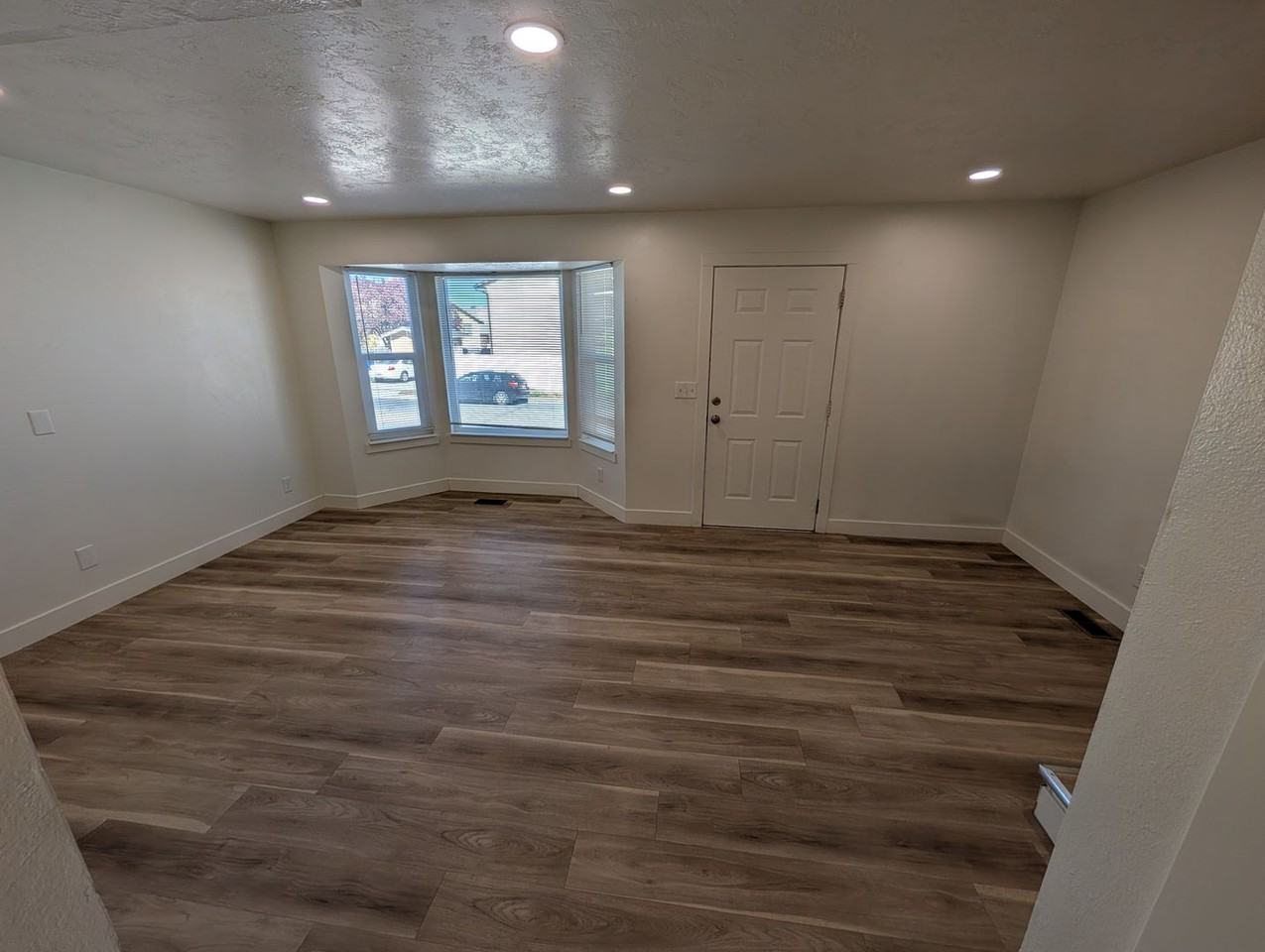 9040 S Goddard Cir - Photo 2 of 23