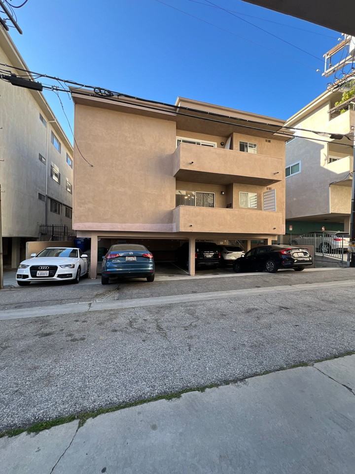 Your Cozy Apartment in Montana Awaits! - Photo 2 of 3