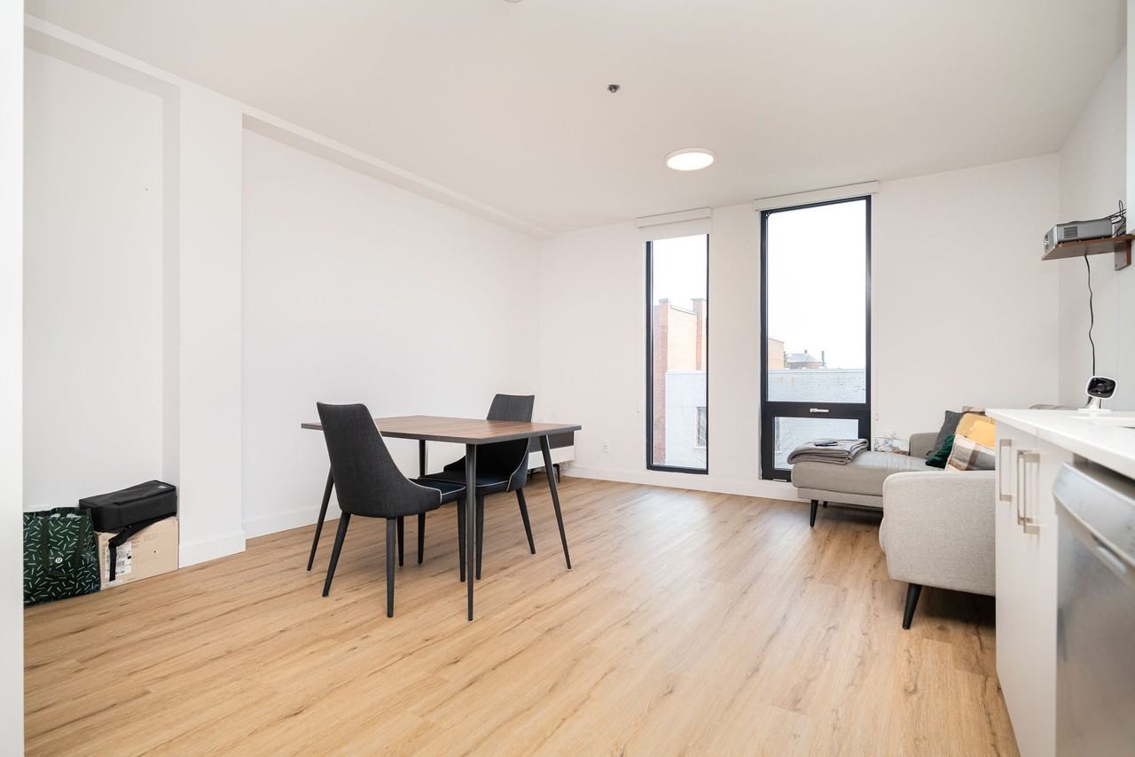 6728 Boulevard Saint-Laurent #306 - Photo 7 of 9