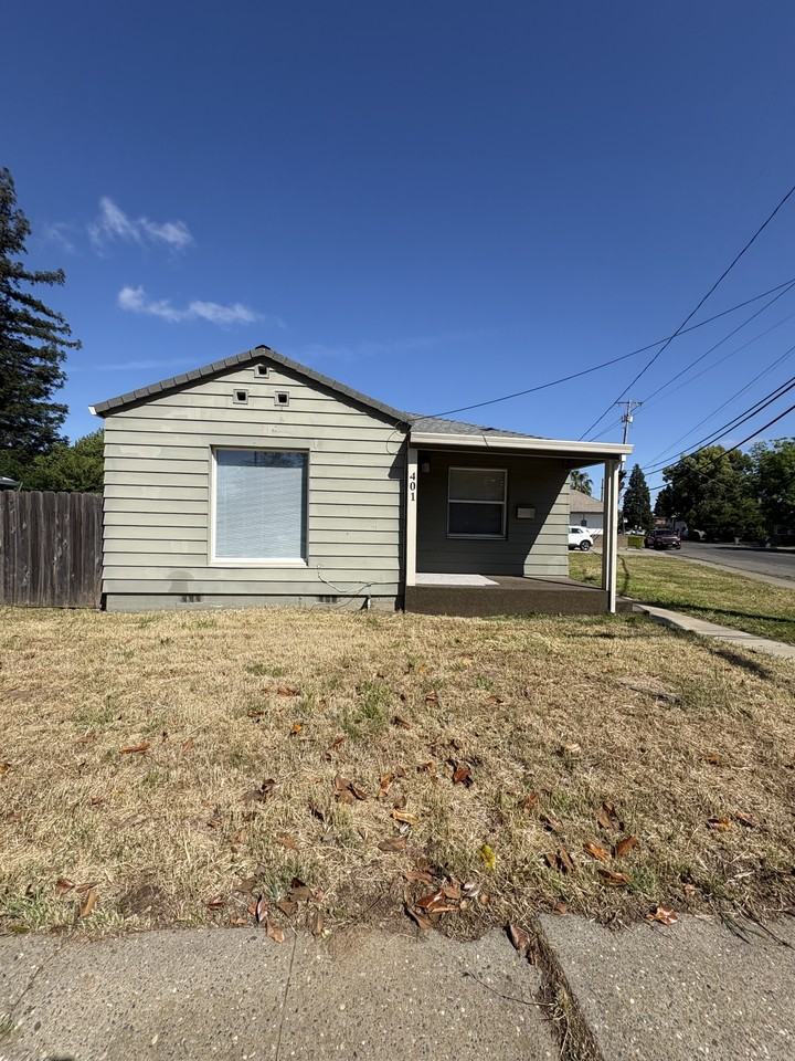 401 Ainsley Ave #1 - Photo 2 of 21