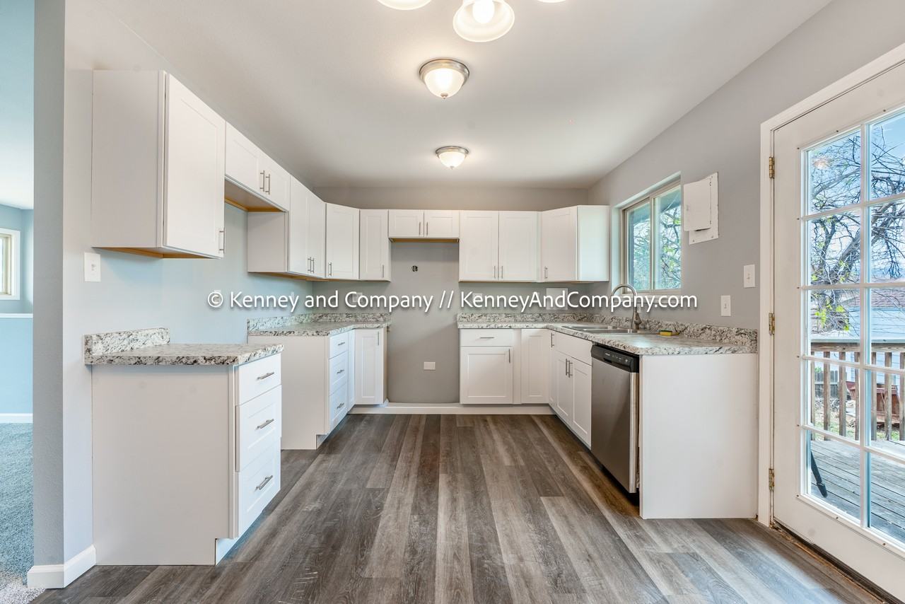 1421 Querida Dr #1 - Photo 5 of 28