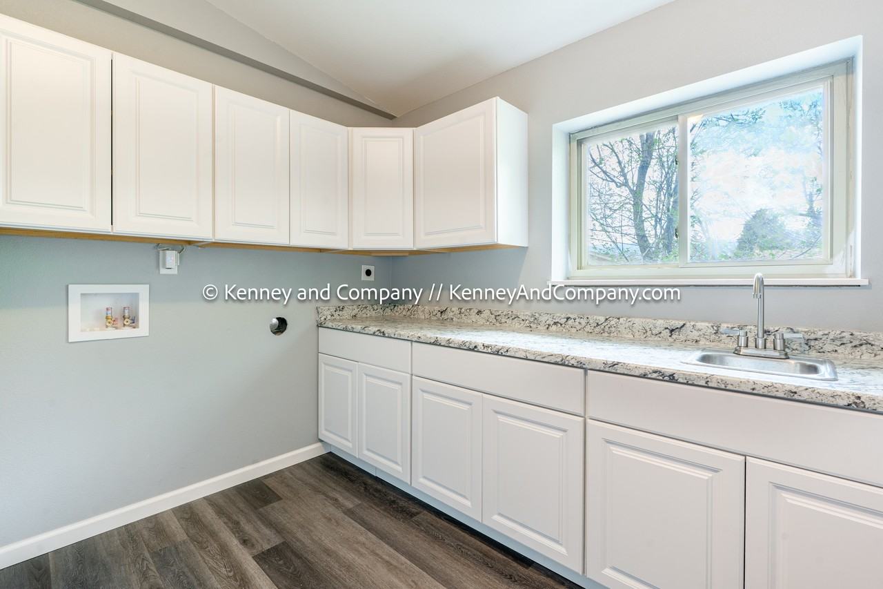 1421 Querida Dr #1 - Photo 7 of 28