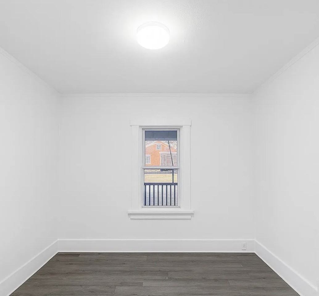 910 W Virginia Ave #1 - Photo 6 of 7