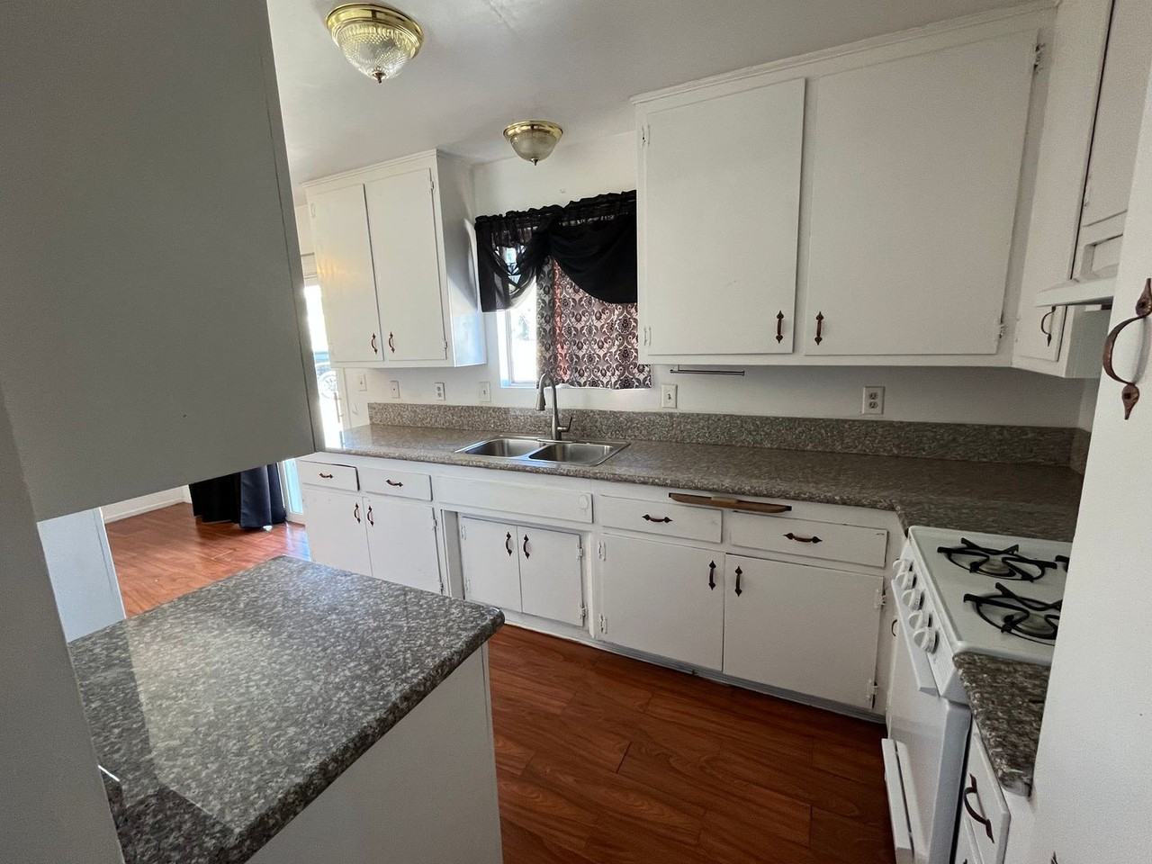 18515 Symeron Rd - Photo 2 of 26