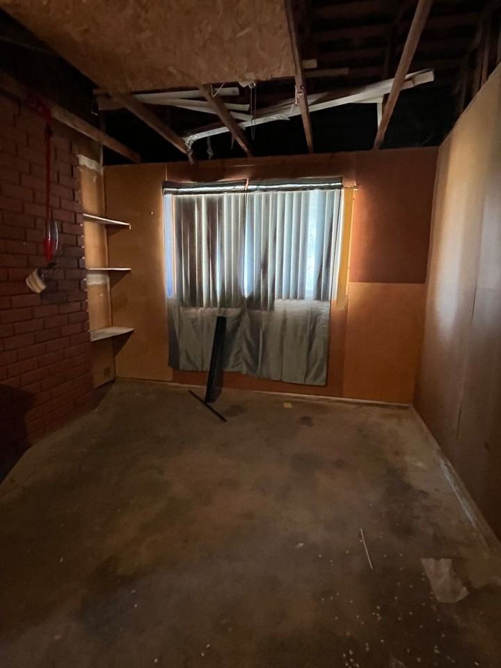 18515 Symeron Rd - Photo 5 of 26
