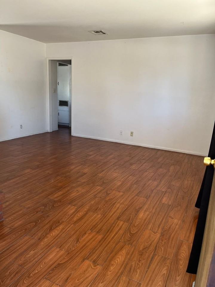 18515 Symeron Rd - Photo 6 of 26