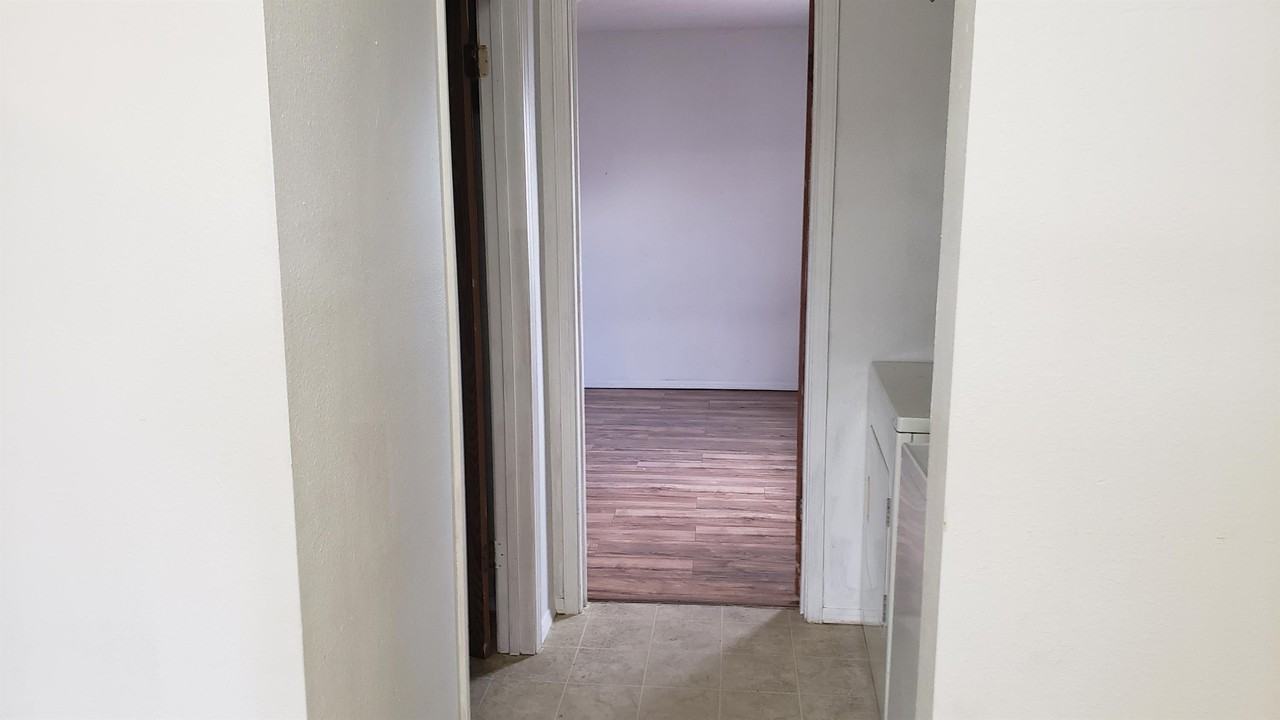 1013 West 13th Street  A - 1 #1 - Photo 5 of 10