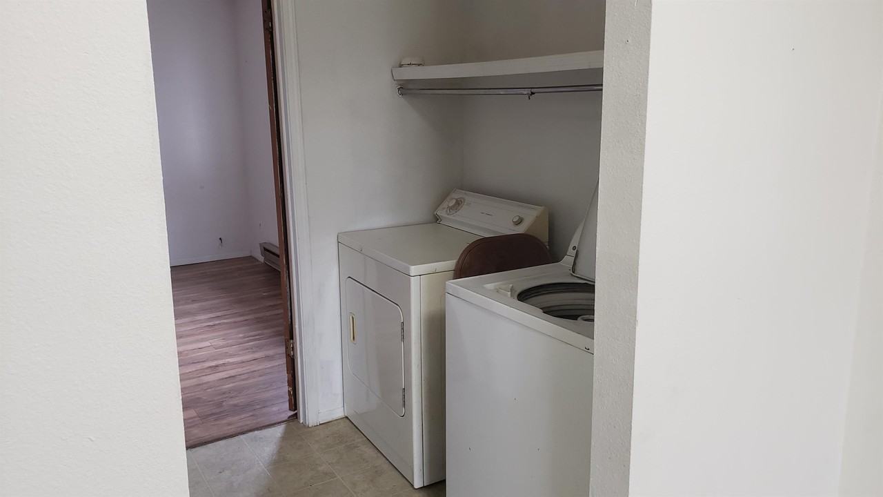 1013 West 13th Street  A - 1 #1 - Photo 6 of 10