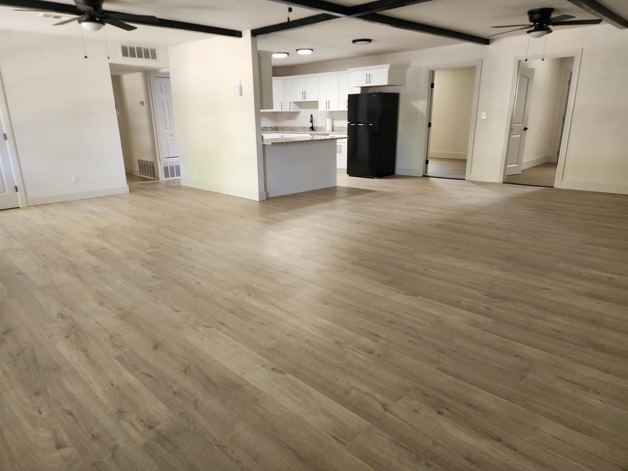 3014 N Garden Ave #1 - Photo 3 of 15