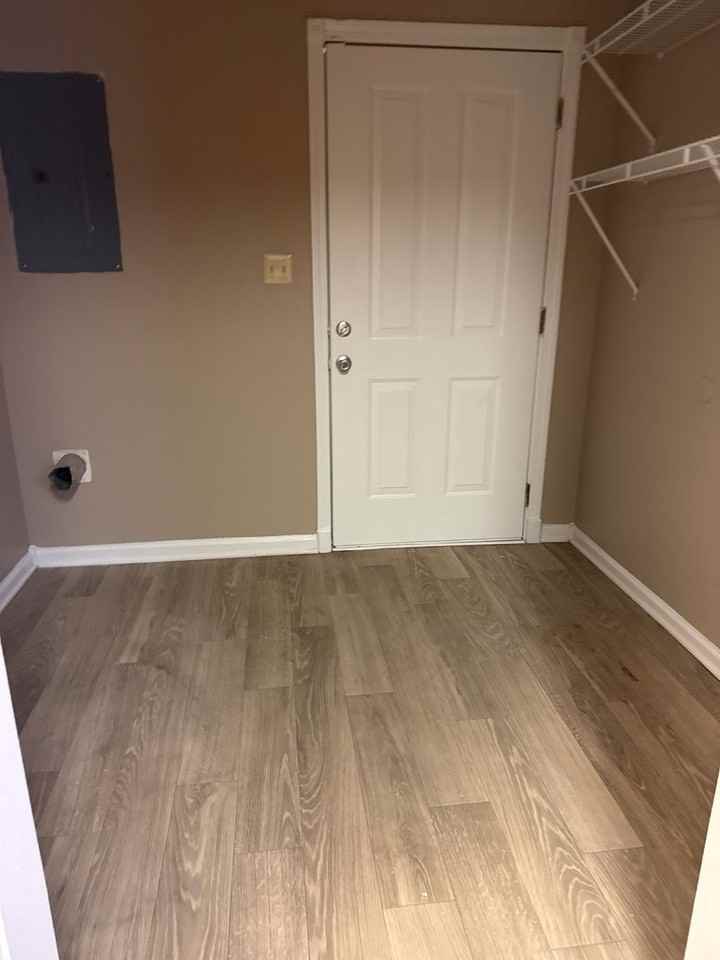 1527 Prospect St - Photo 6 of 14